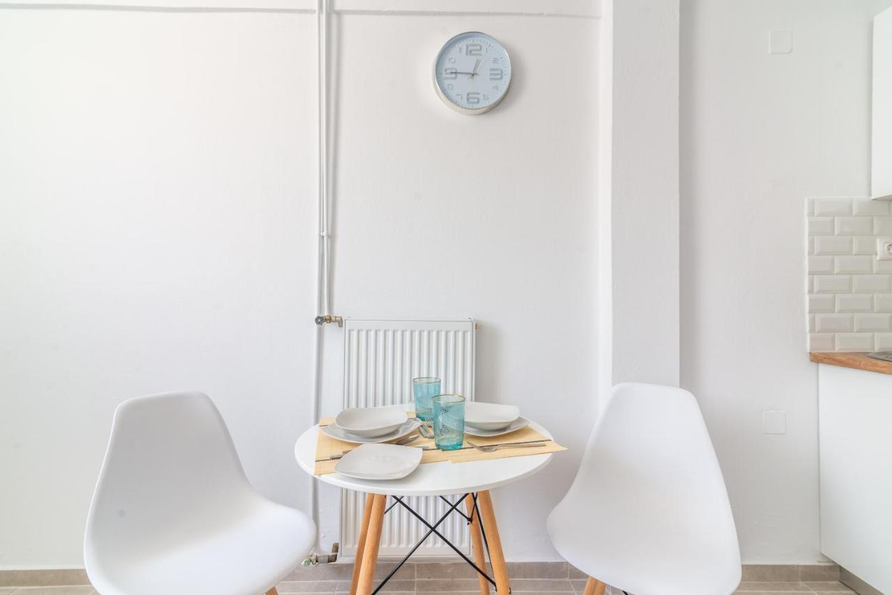 Brand New Studio Near Downtown 이라클리온 외부 사진