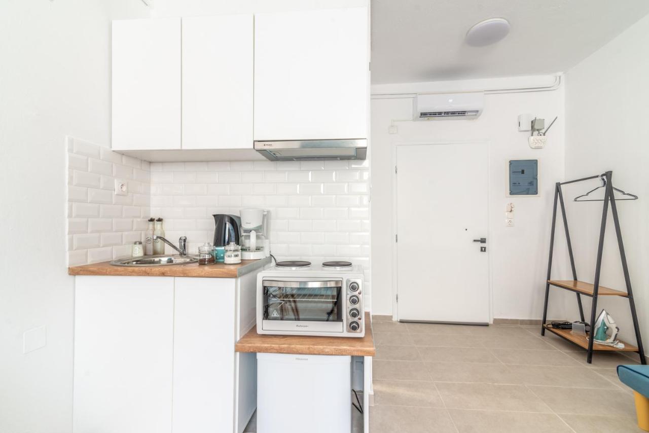Brand New Studio Near Downtown 이라클리온 외부 사진